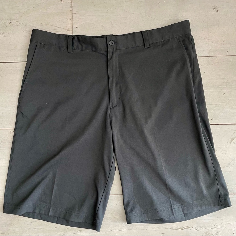 NikeGolf Men’s Tour Performance DRI-FIT Charcoal Flat Front Shorts Size 36 Logo